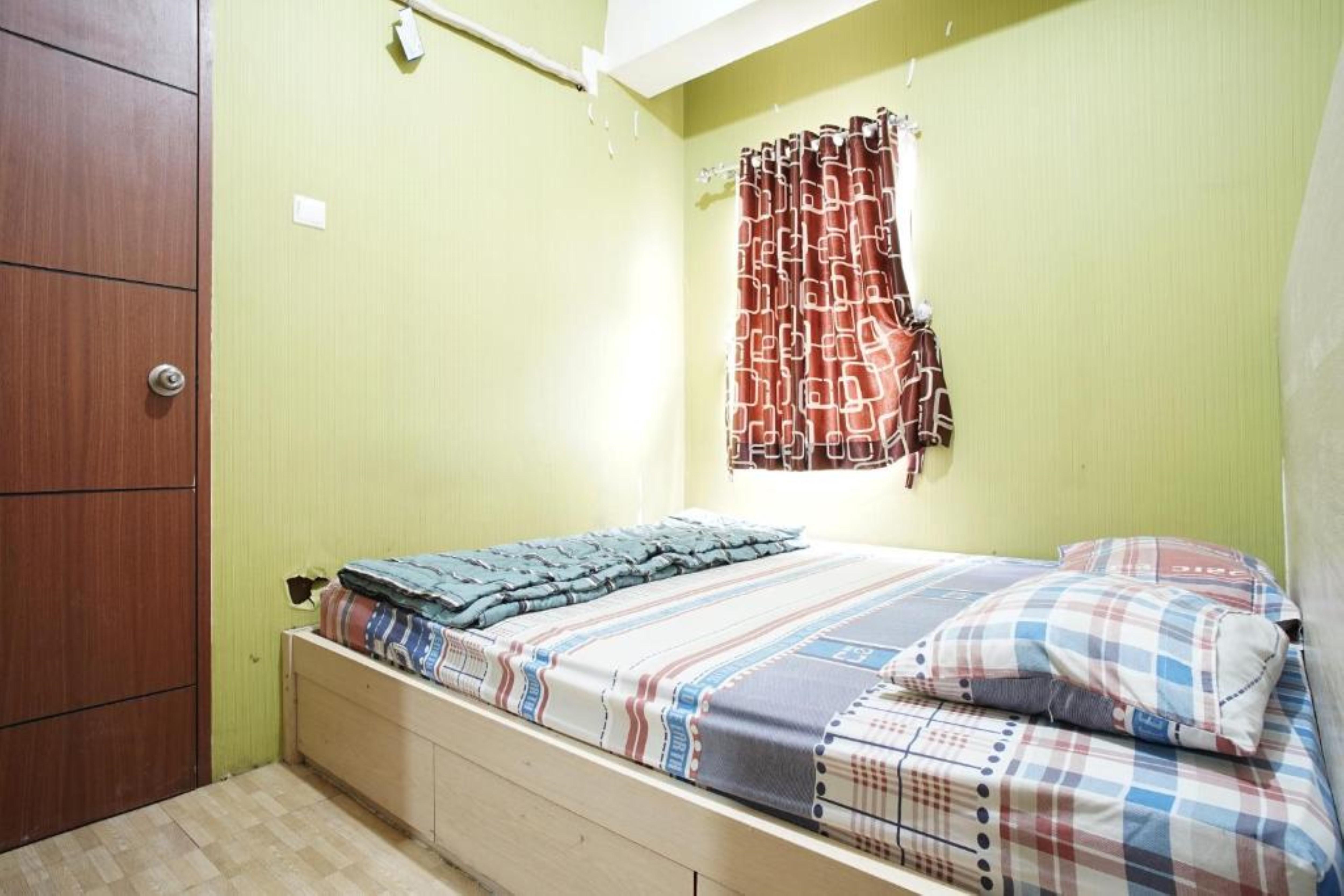 Planet Room Kemang View Bekasi Eksteriør billede